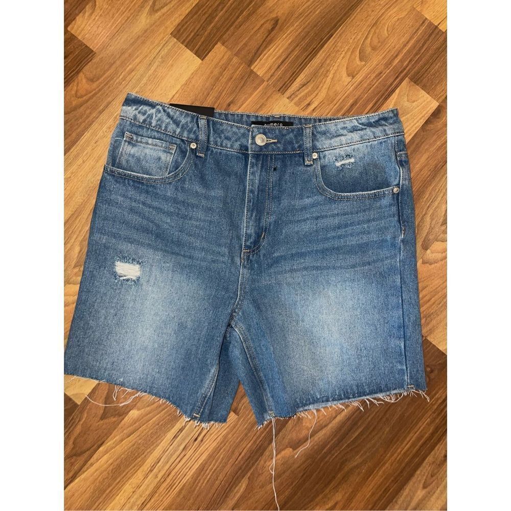 Numero Jean Shorts - NWT - Size 12